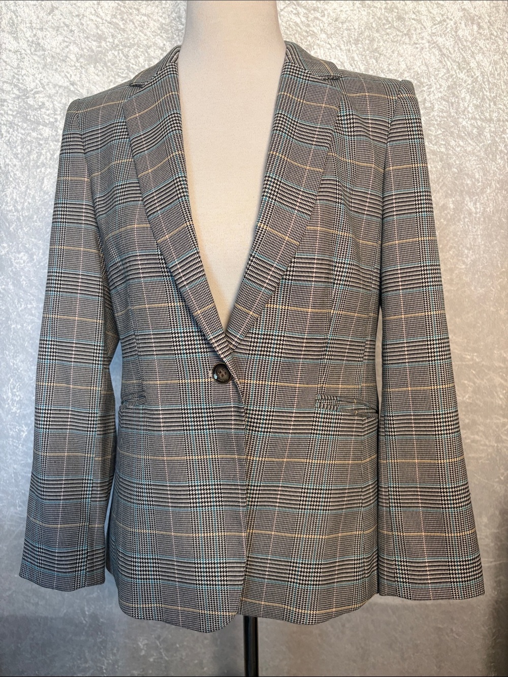 Tahari Houndstooth Blazer with Mustard Yellow Lining Size 12P